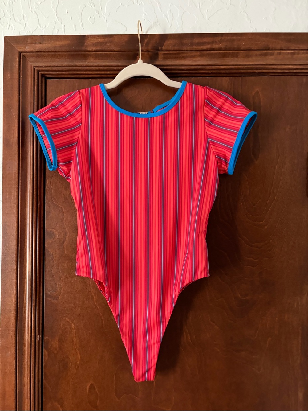 Noserider Striped Short Sleeve Surf Suit - Picture 7 of 8